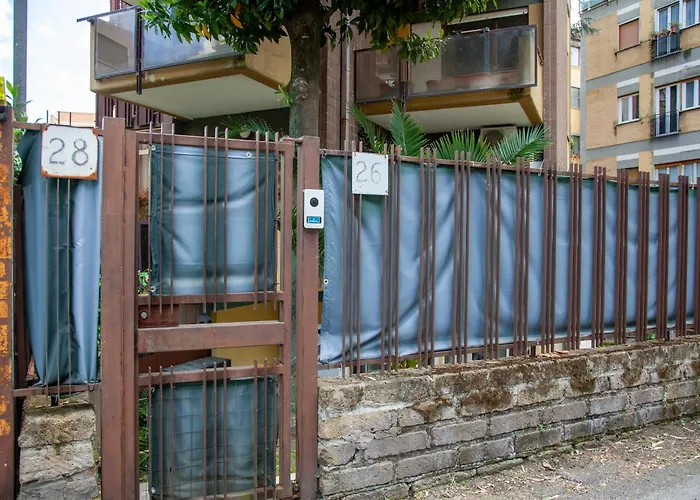 Garden City House Roma - Casa con giardino privato